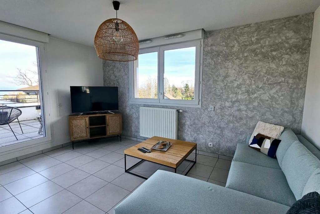 Le Vacansciez Luaran gambar